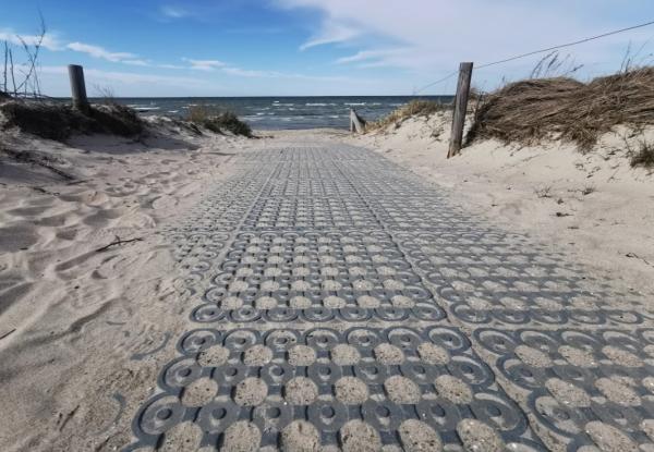 Rasengittersteine Kunststoff Einfahrt