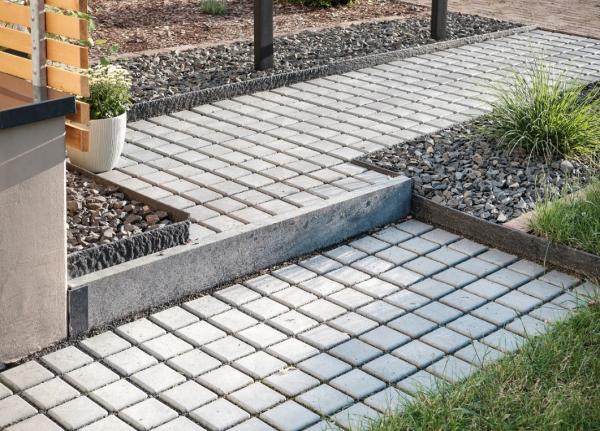 Pflasterstein-Kunstoff-Eingang